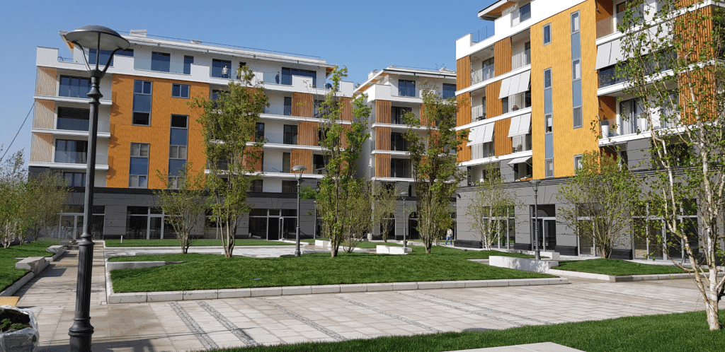 r-ing-1-1024x498-min